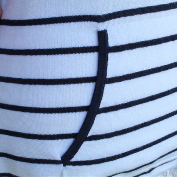 Lilly Pulitzer White/Navy Striped Crestwood V-Neck Pullover Sweater w/Coolmax XS - Picture 11 of 16